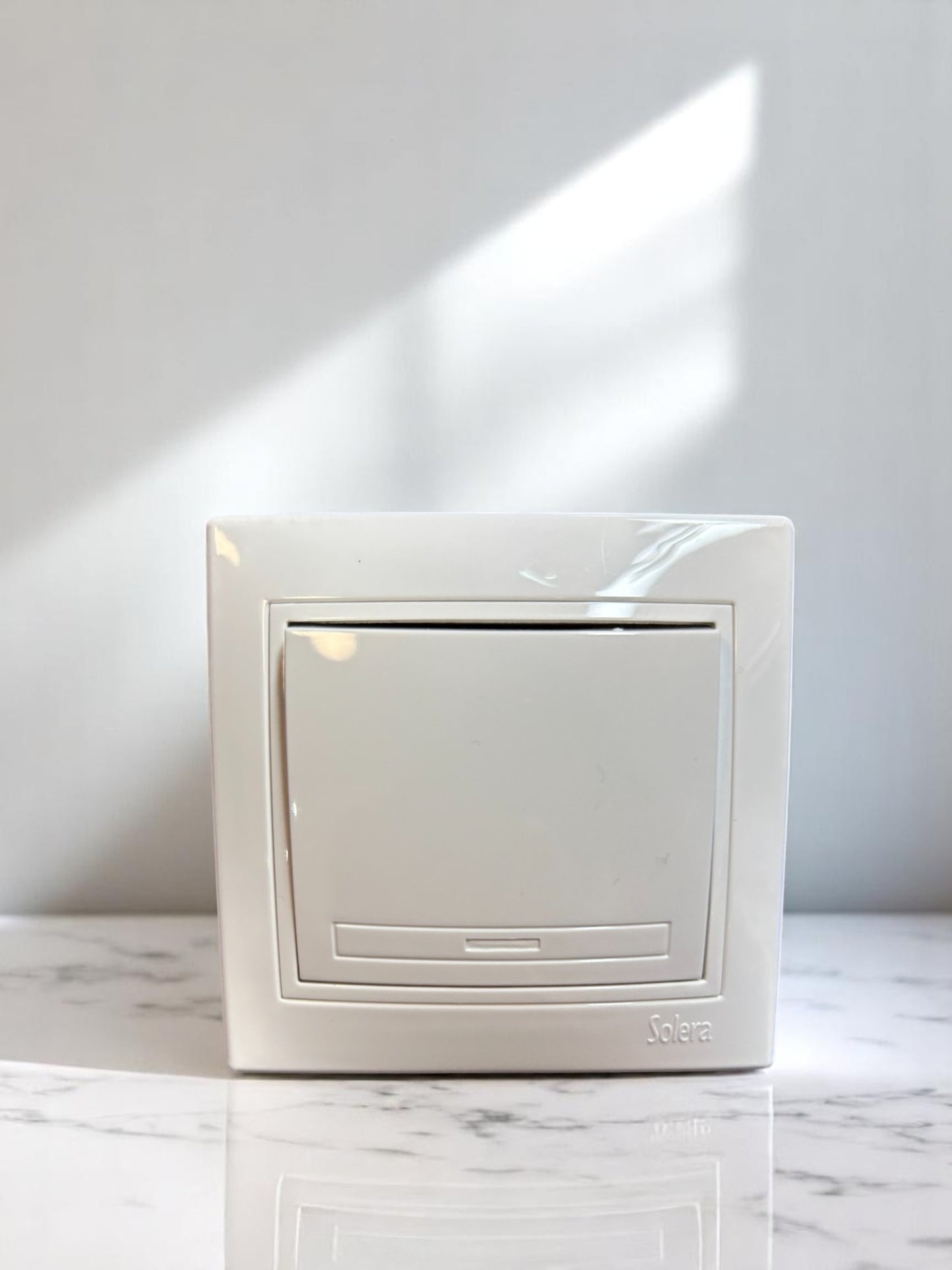 Interruptor empotrado de pared