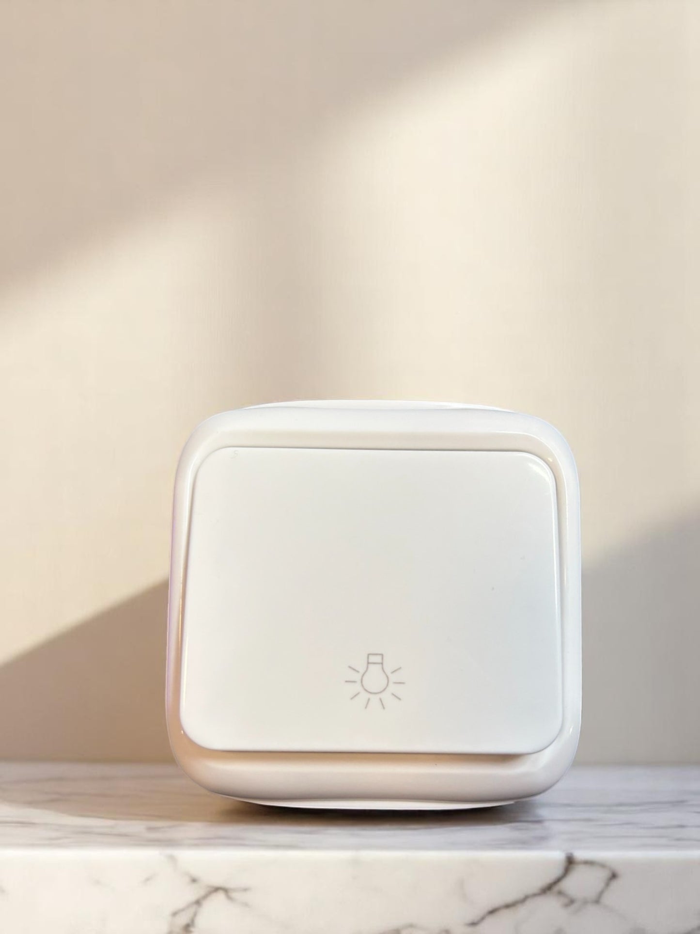 Interruptor superficie base de pared