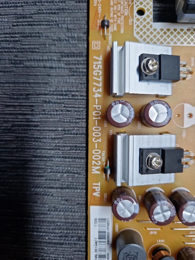 Fuente 715G7734-P01-003-002M