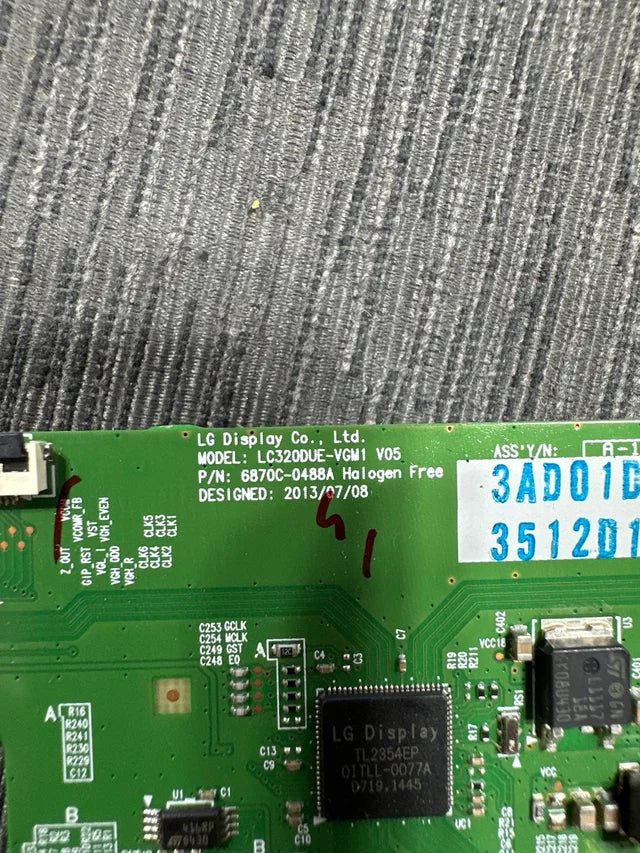 TCON LC320DUE-VGM1