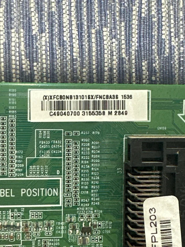 Main 715G7673-M01-000-005T