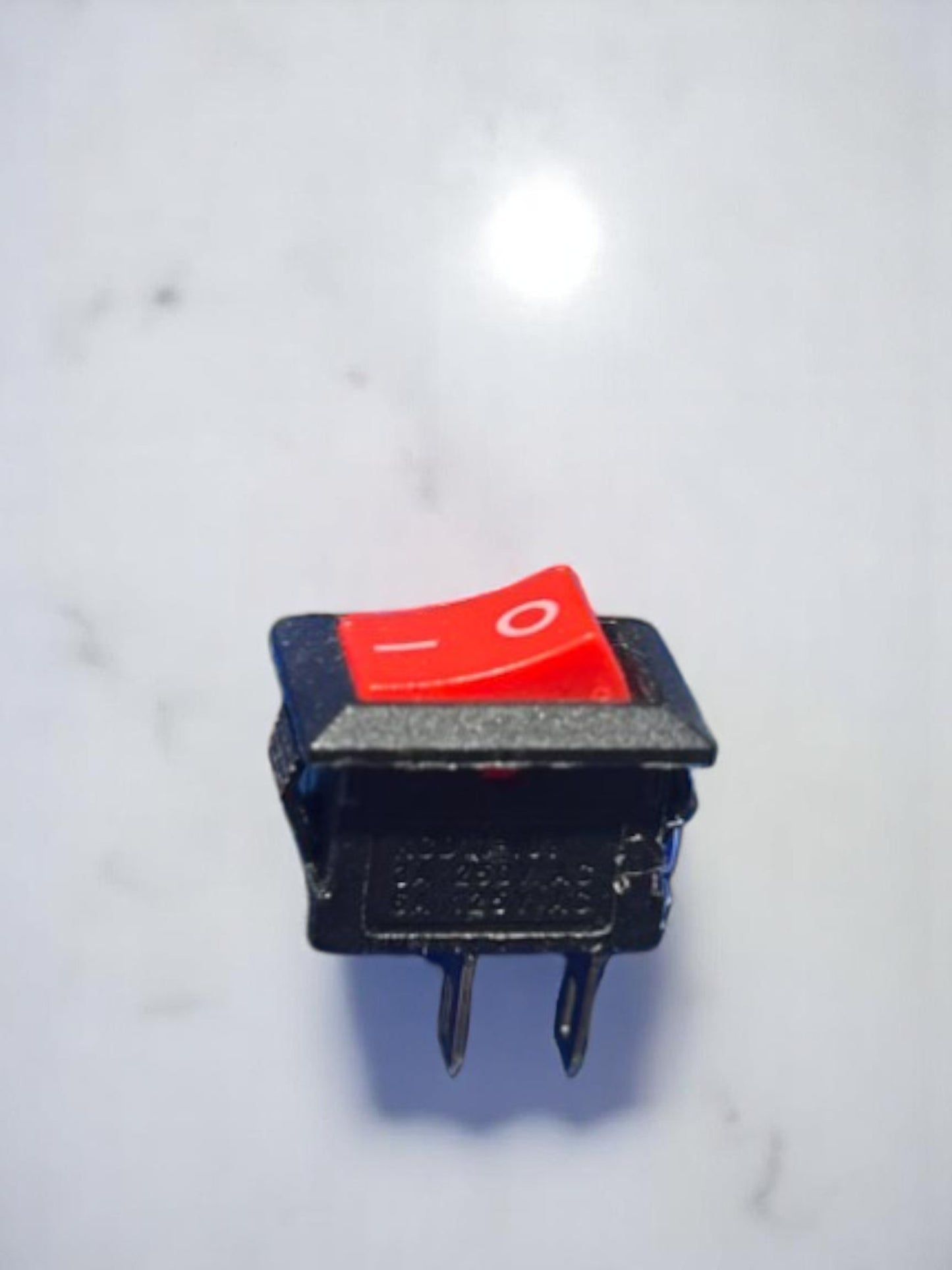 Interruptor unipolar ROJO MINI