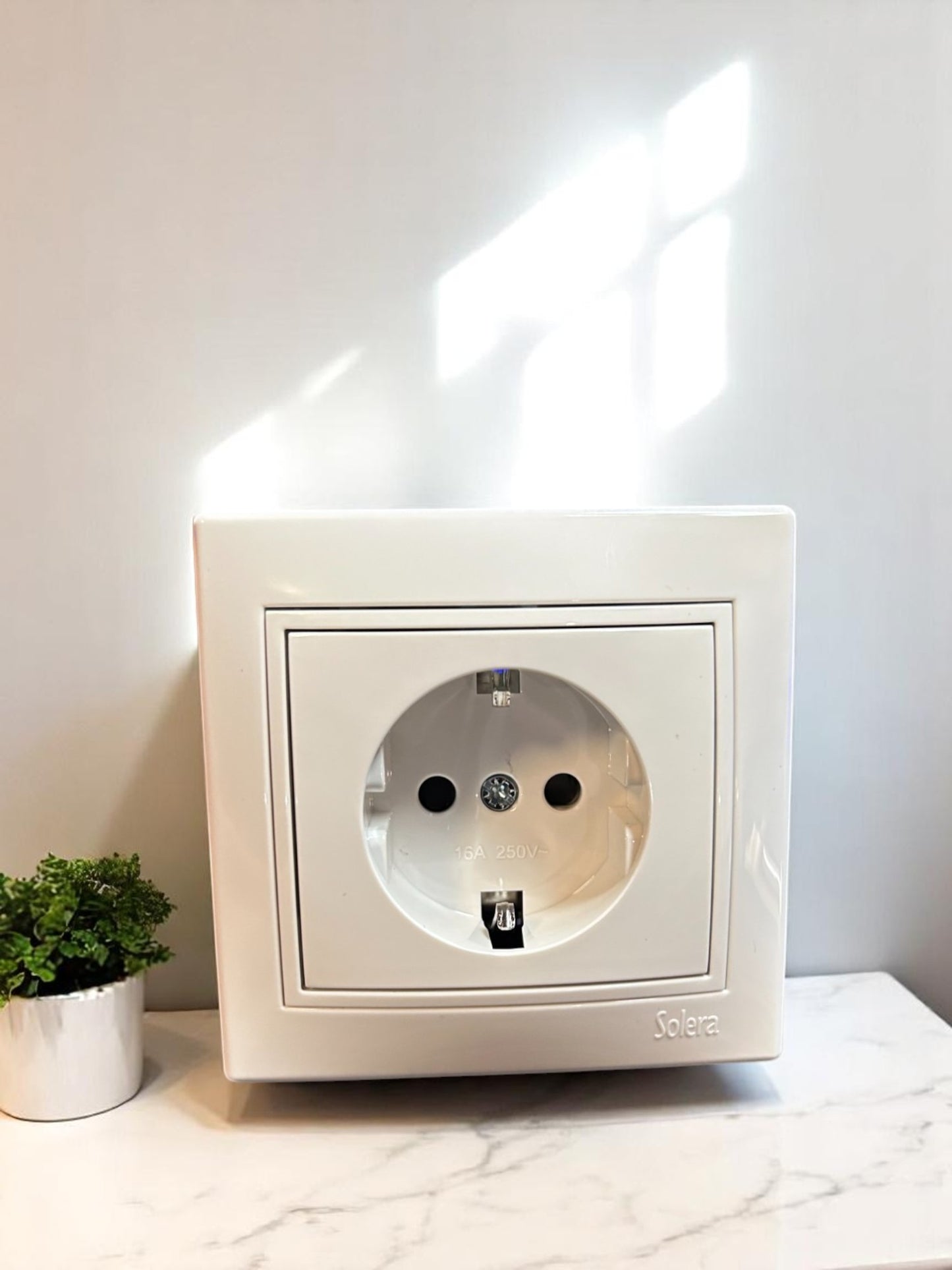Base schuko de empotrar