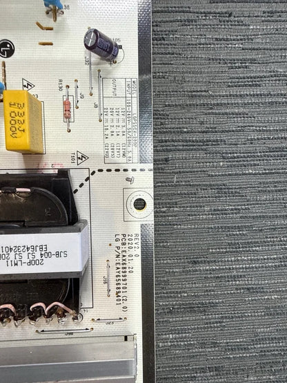 Fuente EAX68999701 2.0